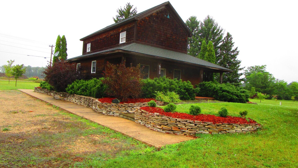 Elmira House | Gateway to Northern Michigan.