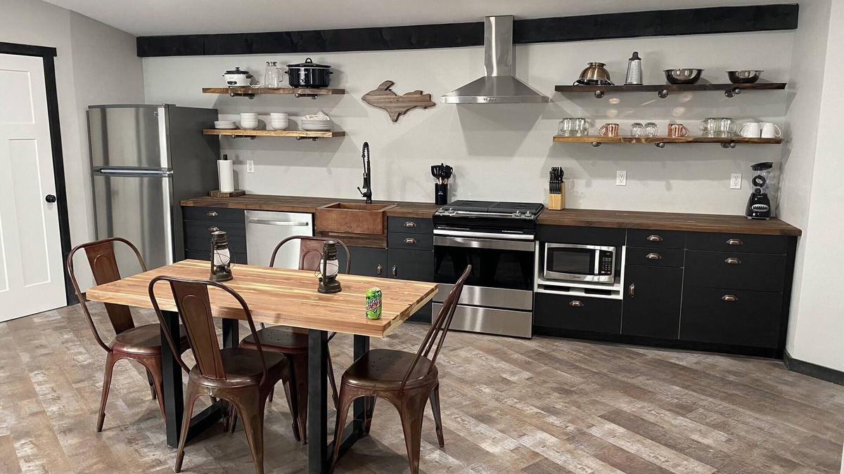 Hancock House | Gateway to Outdoor Adventure in the Keweenaw! - Dog Friendly & MTU 2.3 miles!