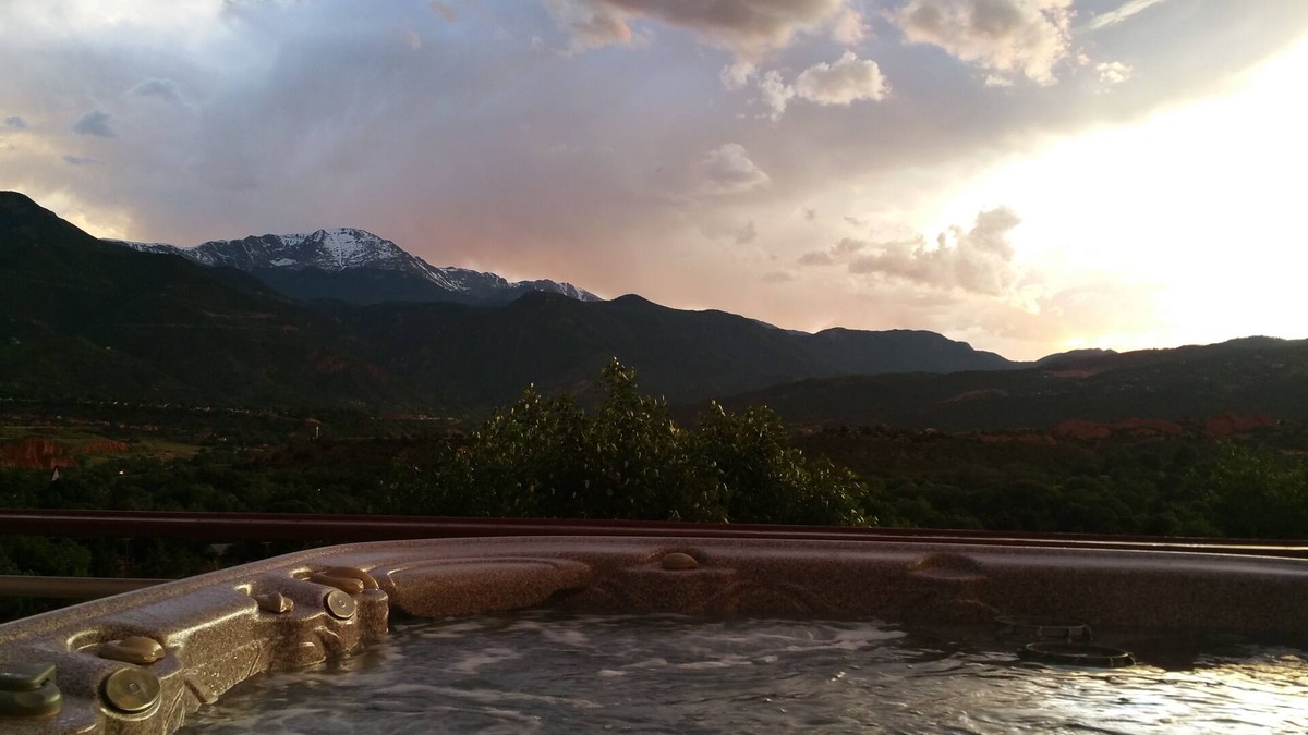 West Colorado Springs House | Gateway To Pikes Peak, Garden Of The Gods, Manitou Springs, Old Colorado City
