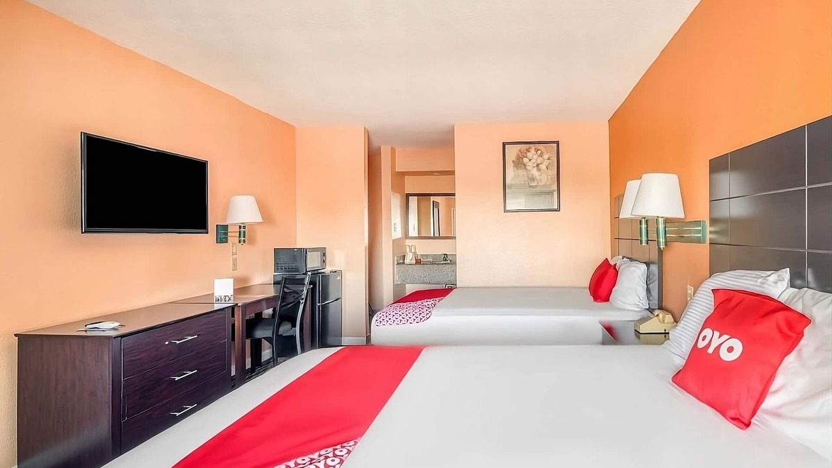 Channelview Hotel | Gateway to Texas Adventure! 3 Pet-friendly Units, Free Parking!