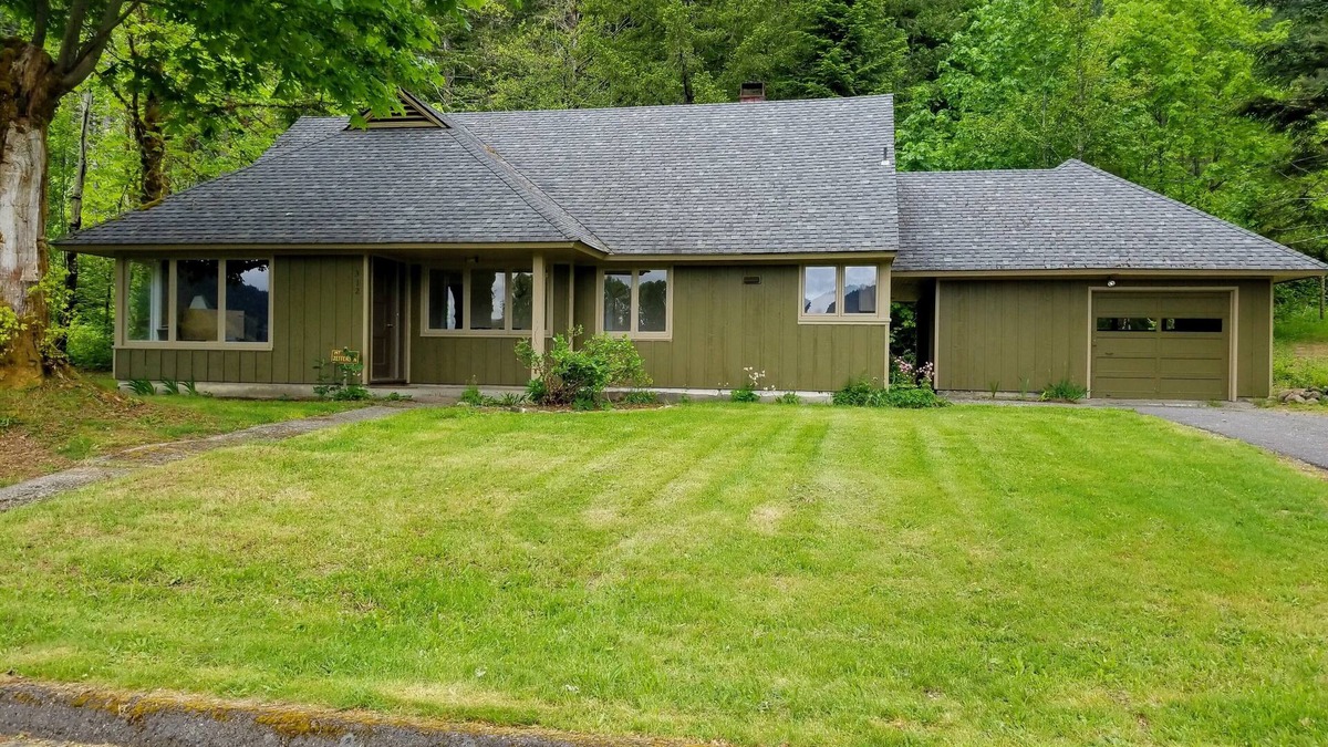 Carson House | Gateway to the Gifford Pinchot National Forest