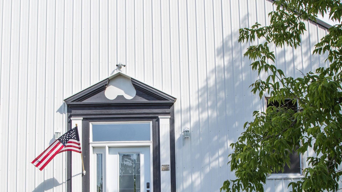 LaPorte House | Gather in Laporte for families and retreats