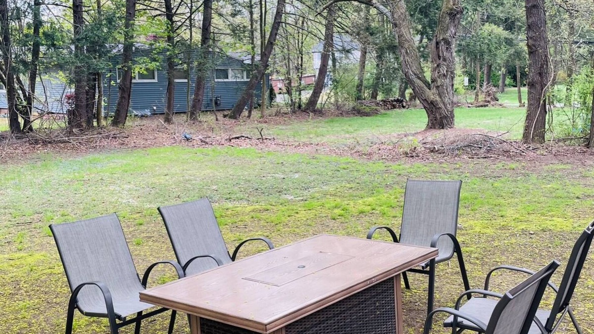 Maple Hill House | Gathering space in the Heart of West Hartford