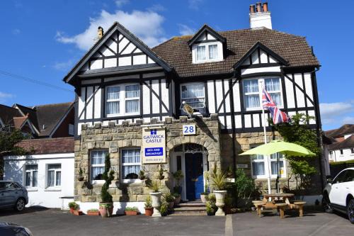 Horley Bed & Breakfast | Gatwick Castle B&B