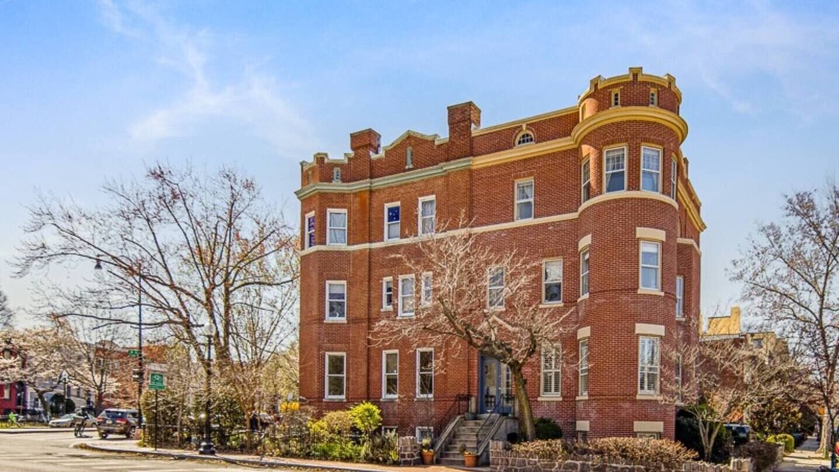 Stanton Park Apartment | Gay Friendly 3 blocks to Capitol