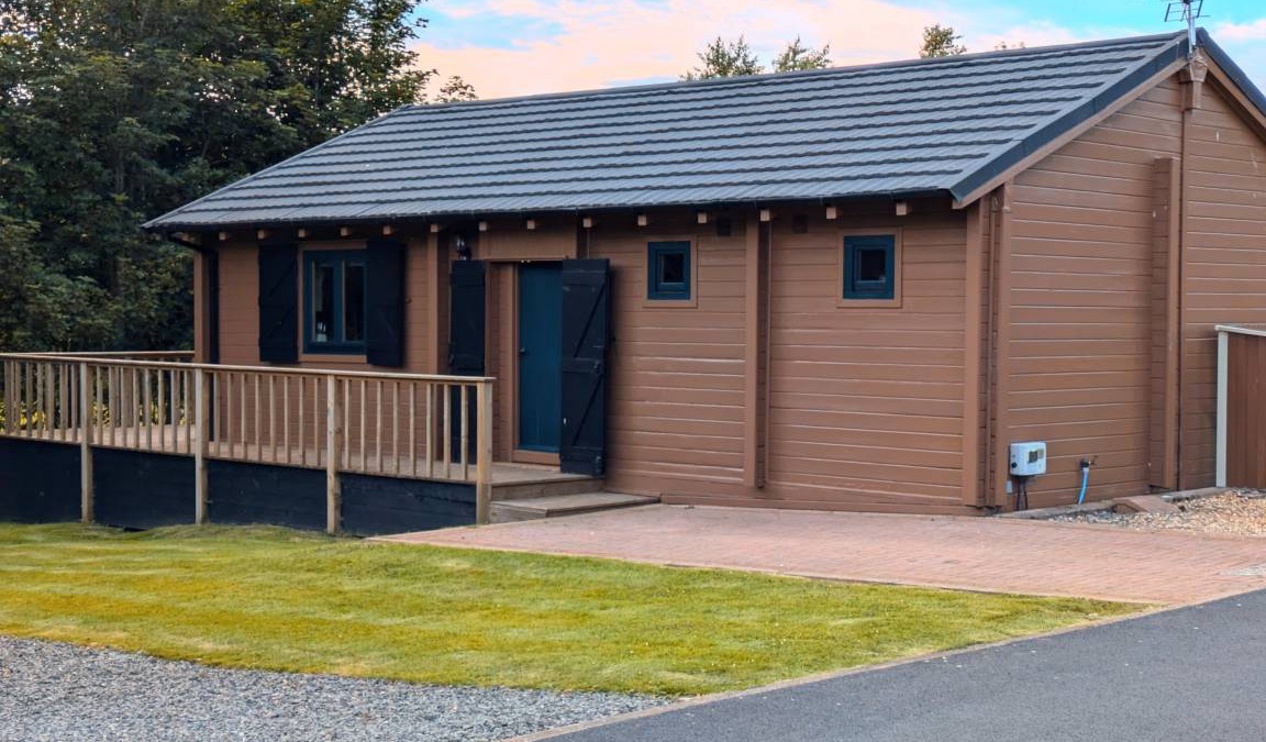 Newcastleton Cabin | 75 m² Lodge ∙ 2 bedrooms ∙ 5 guests