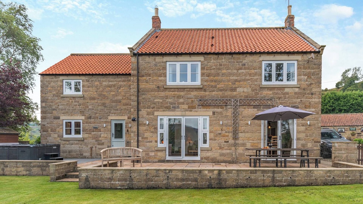 North York Moors National Park Cottage | 4 bedroom accommodation in Rosedale East, near Pickering
