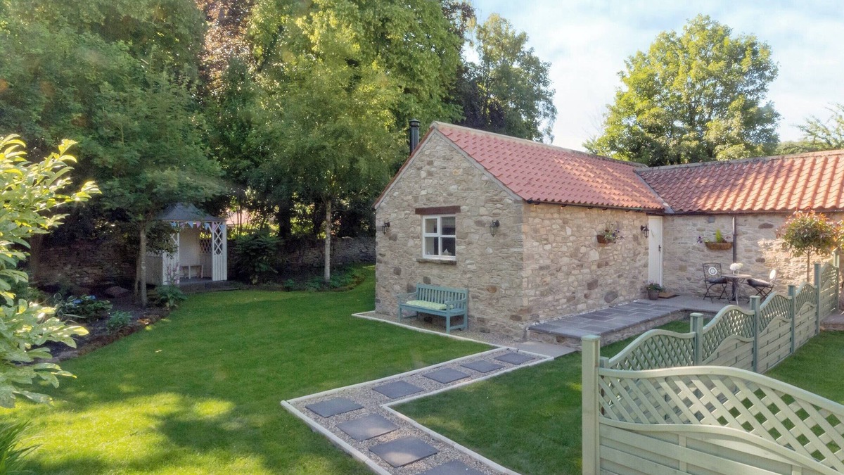 Thornton Dale Cottage | 1 bedroom accommodation in Thornton le Dale near Pickering