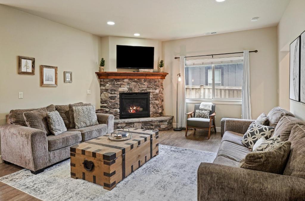 Southeast Bend House | Geary Getaway home