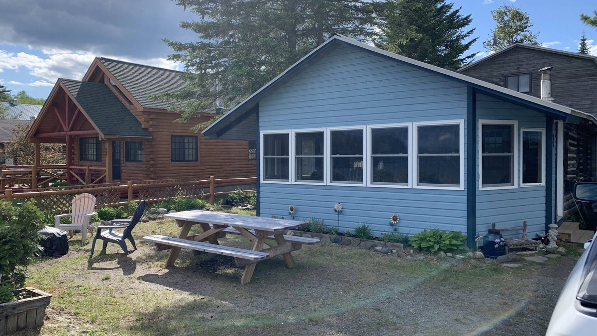 Orleans Cabin | Gebhardt Getaway - Charming LAKEFRONT Cottage on Lake Willoughby
