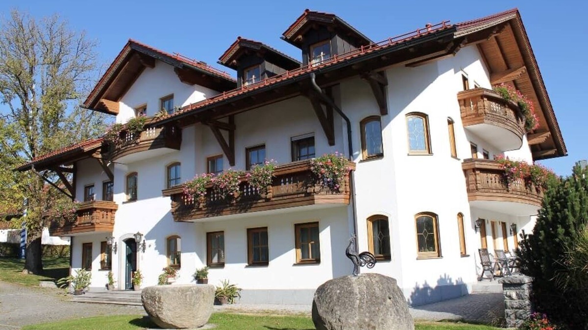 Tittling Apartment | Gemütliche 48qm Ferienwohnung mit eigener Terrasse