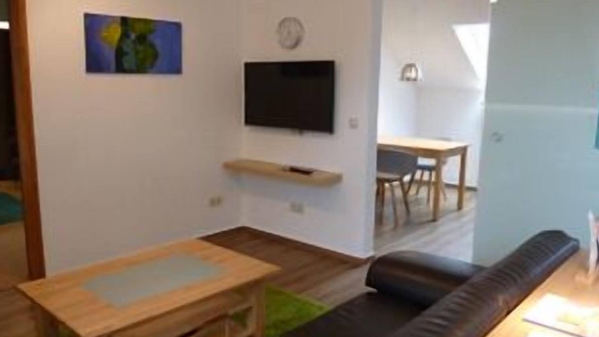 Nordheim a. Main Apartment | Gemütliche 70qm Ferienwohnung mit Balkon, kostenfreies Parken und WLAN, Frühstücksbuffet, voll ausgestattete Küche