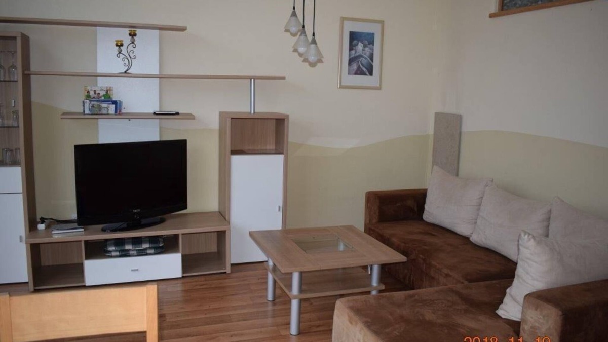 Bergrheinfeld Apartment | Gemütliche Ferienwohung (49qm) mit Balkon und Ausblick über Mainufer