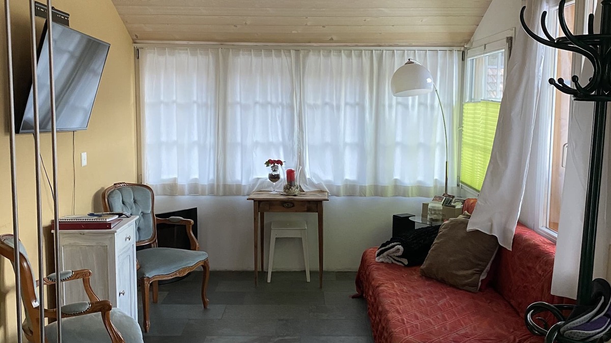 Gsteigwiler Apartment | Gemütliche Ferienwohnung mit Balkon in Gsteigwiler b. Interlaken