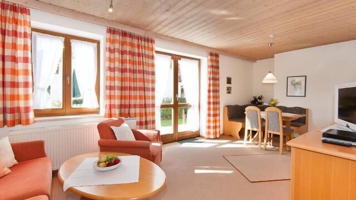 Silberberg Apartment | Gemütliche Ferienwohnung Stefanie mit Terrasse