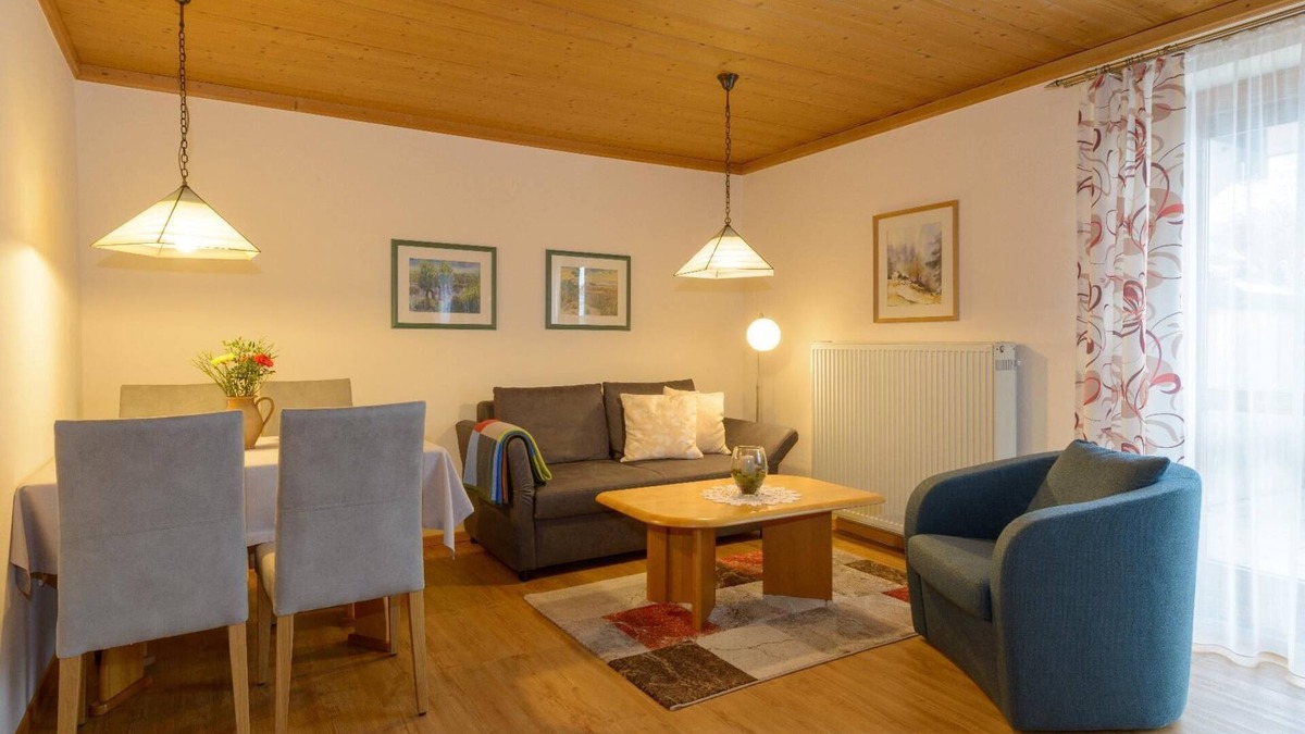 Silberberg Apartment | Gemütliche Ferienwohnung mit Großer Südterrasse
