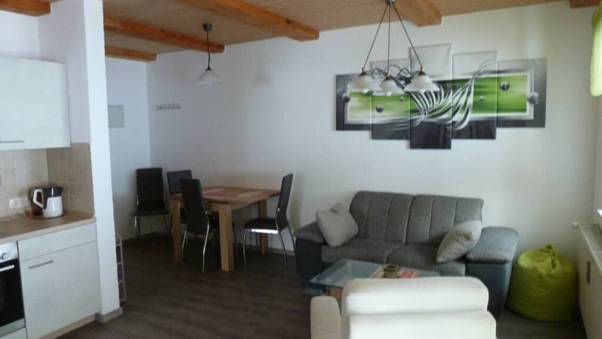 Schwarzenbach Apartment | Gemütliche Ferienwohnung (45qm) mit zwei Schlafzimmern