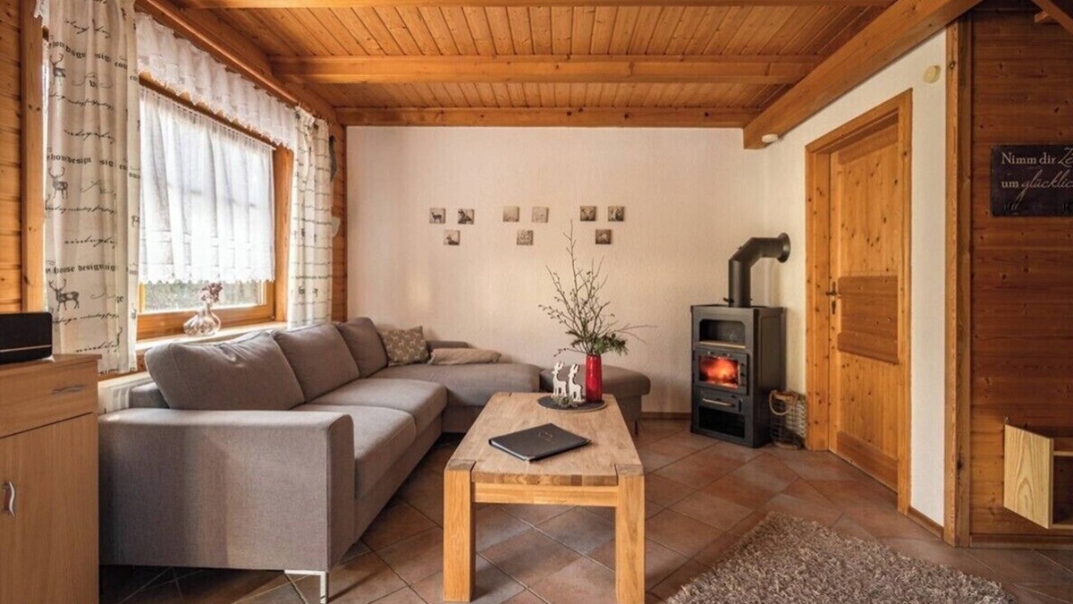 Hausles Apartment | Gemütliche Ferienwohnung, idyllische Lage, mit skandinavischem Badefass