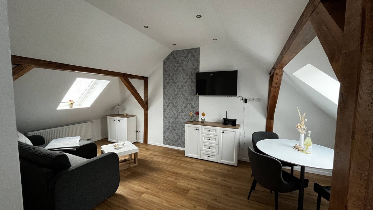 Plattenburg Apartment | Gemütliche Landhaus-ferienwohnung mit Direktem Wasserzugang in Groß Leppin