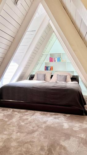 Oldenburg Apartment | Gemütliche Maisonettewohnung mit Dachterrasse am Schloß