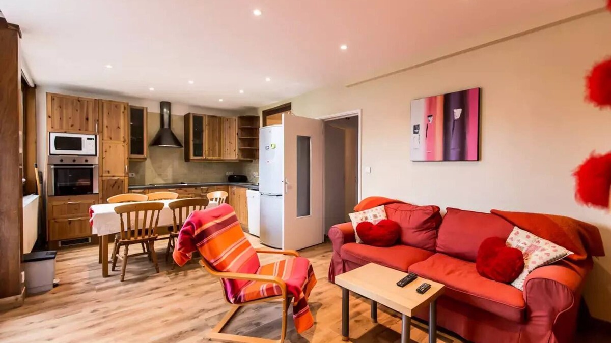 Le Cret Apartment | Gemütliche und helle drei Zimmer in der Nähe des Zentrums