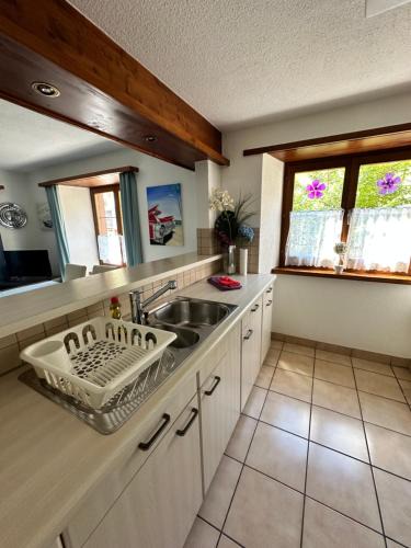 Andelfingen District Apartment | Gemütliche Wohnung im Stadtzentrum