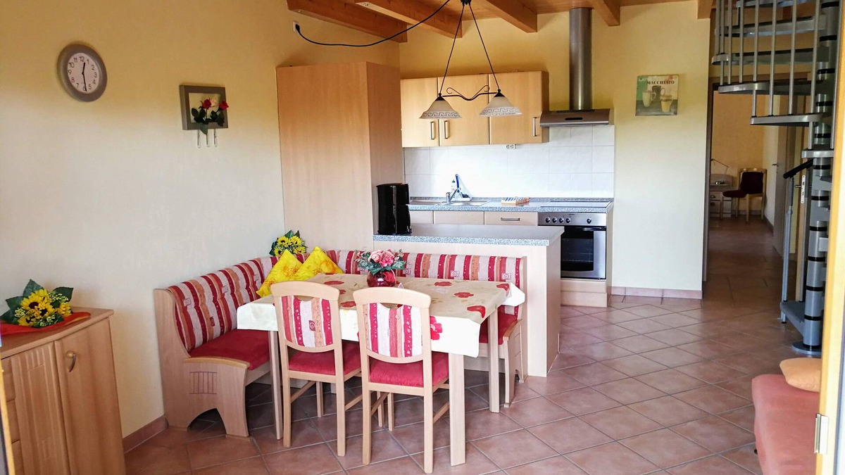 Kulsheim Apartment | Gemütliches 64qm Ferienapartment mit Balkon, kostenfreies WLAN