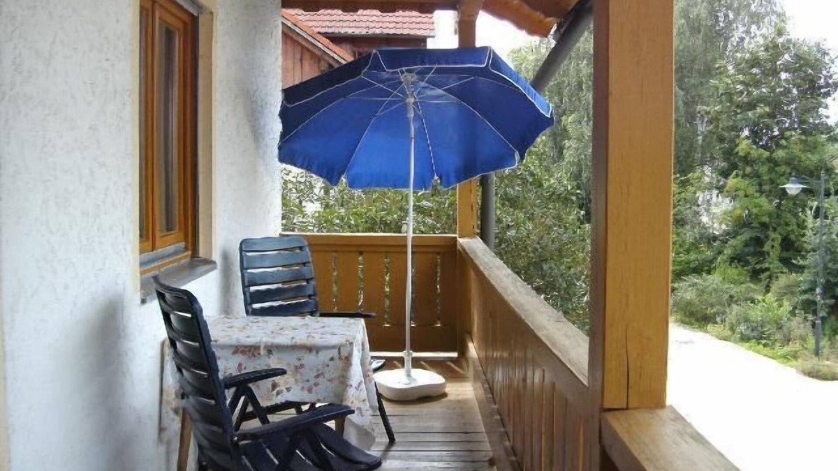 Safferstetten Apartment | Gemütliches Appartement mit Kleinküche in Kurzone I