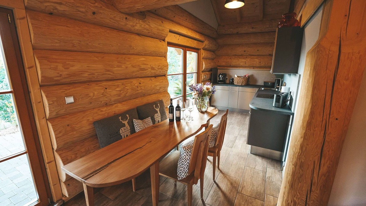 Grafengehaig Apartment | Gemütliches Ferienhaus mit Faßsauna und Terrasse