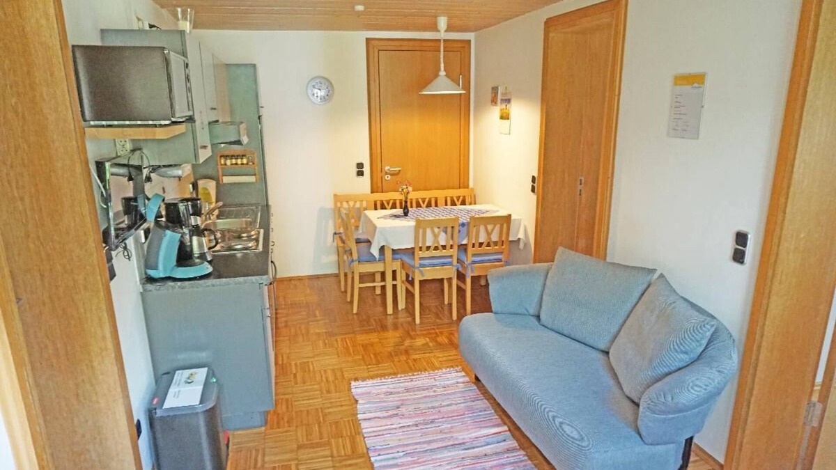 Wiesenfelden Apartment | Gemütliches Feriendomizil (45qm) mit separatem Eingang und Liegewiese