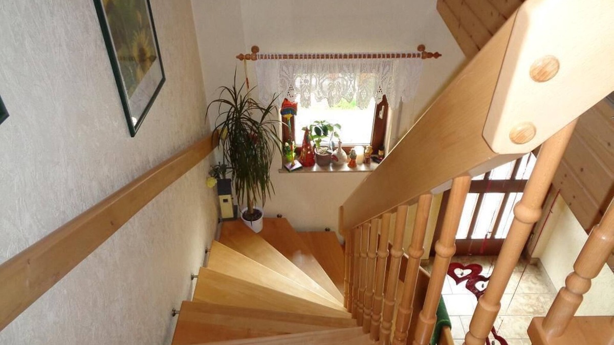 Eussenheim Apartment | Gemütliches Feriendomizil (80qm) mit Balkon und freier Unterbringung für Kinder unter 6 Jahren