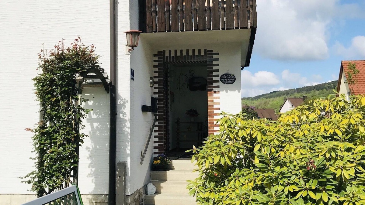 Marktrodach Apartment | Gemütliches und modernes Feriendomizil (87 m2) im Frankenwald mit Balkon und kostenfreiem WLAN
