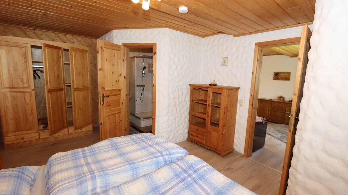 Lichtenberg Apartment | Gemütliches Zimmer mit Kostenfreiem Wlan und Parkplatz
