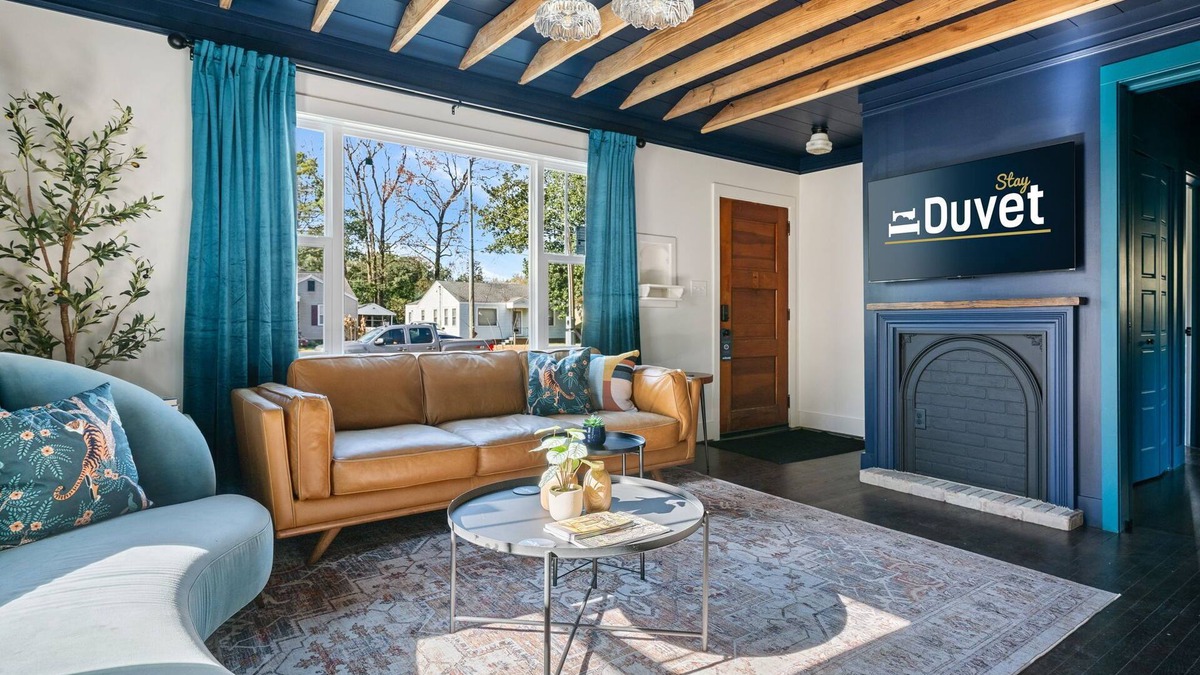 North Charleston House | Gem of a Getaway: The Jeweled Cottage