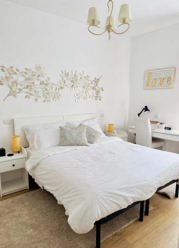 Quartiere XXVII Primavalle Apartment | Gemelli-San Pietro-Trastevere-casa con posto auto