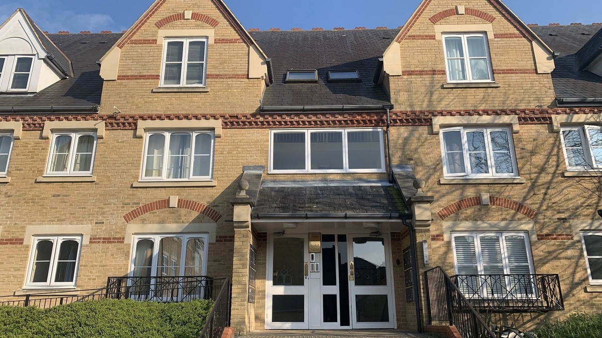 Watford Apartment | Gemini Eton 1 - Watford Junction - Near Harry Potter World