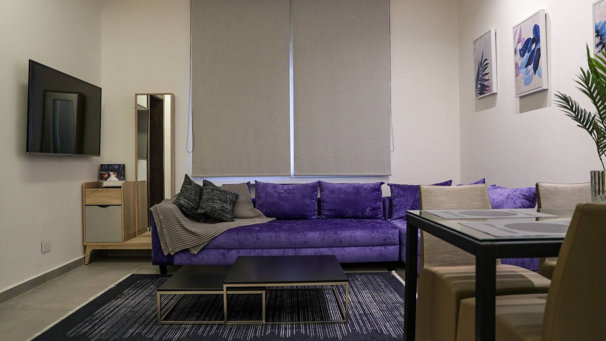 Beirut Central District Hotel | Gemmayzeh House Purple