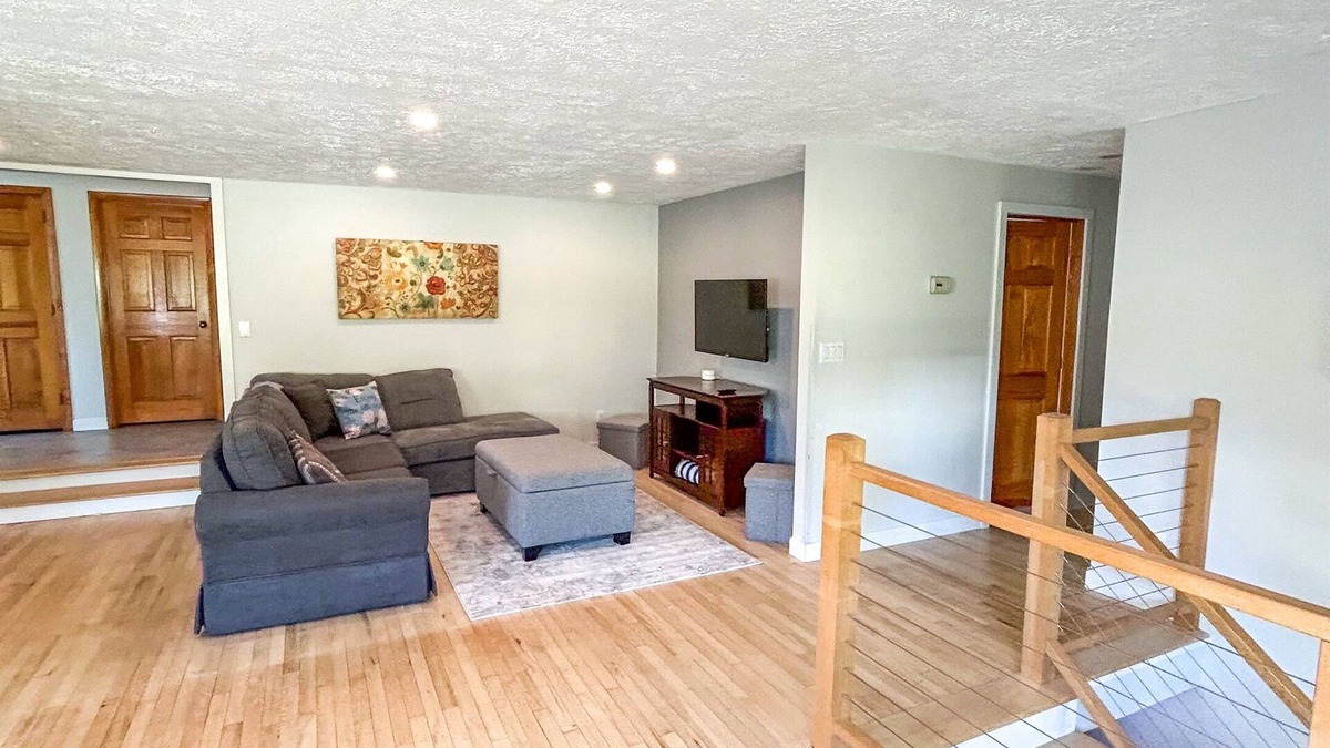 Topsham House | Generous Living in a Warm, Welcoming Home