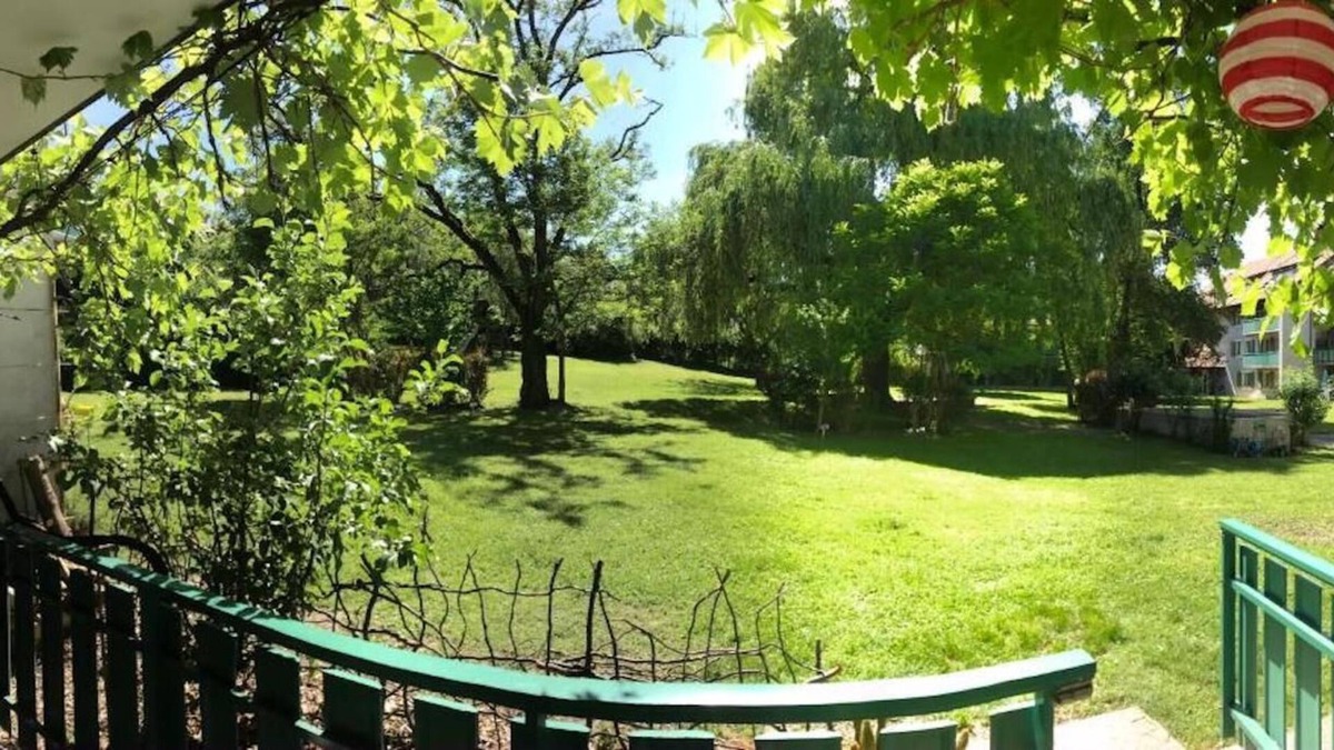 Bernex Apartment | Geneva GVA Genève Bernex - Homestay tramwayTPG14 - ViaRhôna