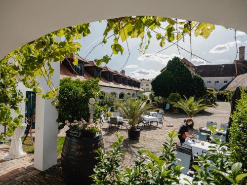 Poysdorf Hotel | Genießerhof Haimer - Hotel Garni