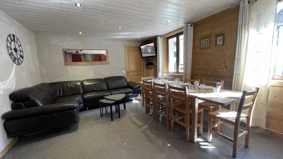 Pers-Jussy Apartment | Gentianes 1 - Apartment 3* in the village, near ski slope for 8 people