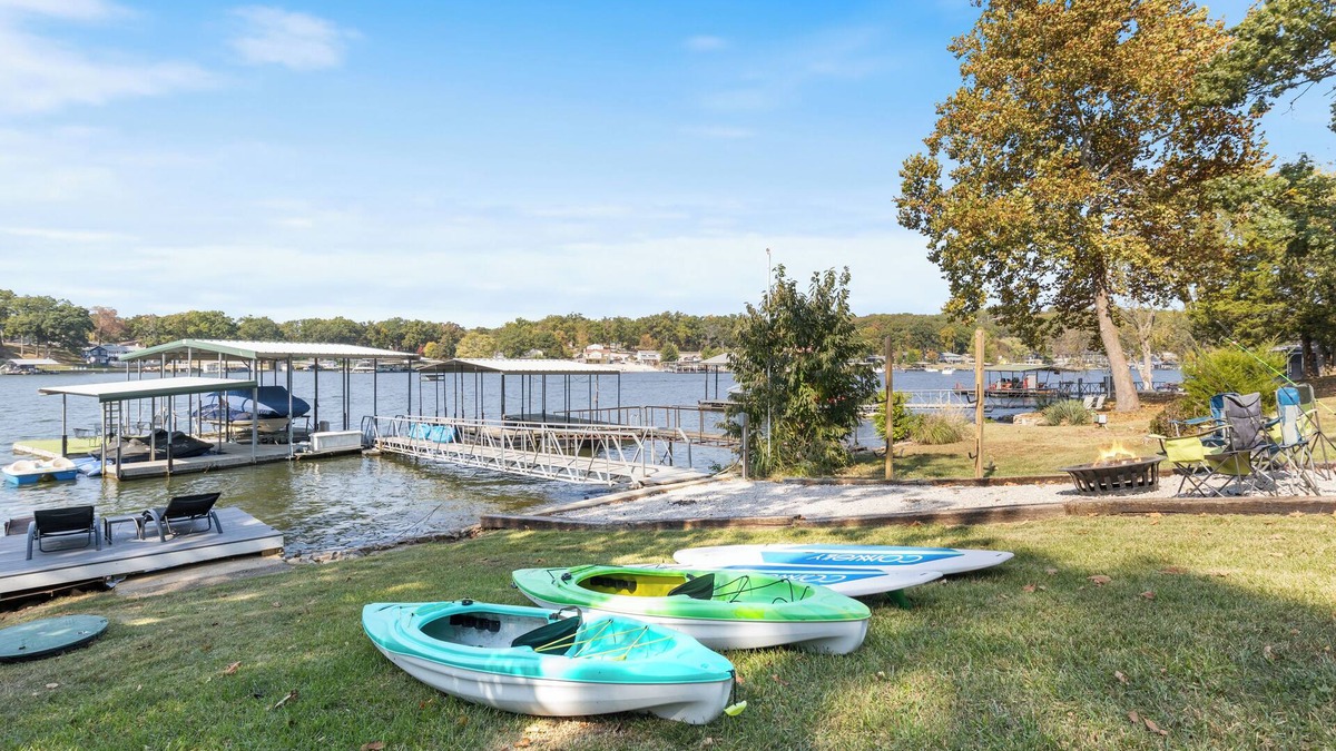 Sunrise Beach House | Gentle Lot, No Wake Cove, Lily Pad, SUP, Kayaks, Private Dock, Tie up for boat