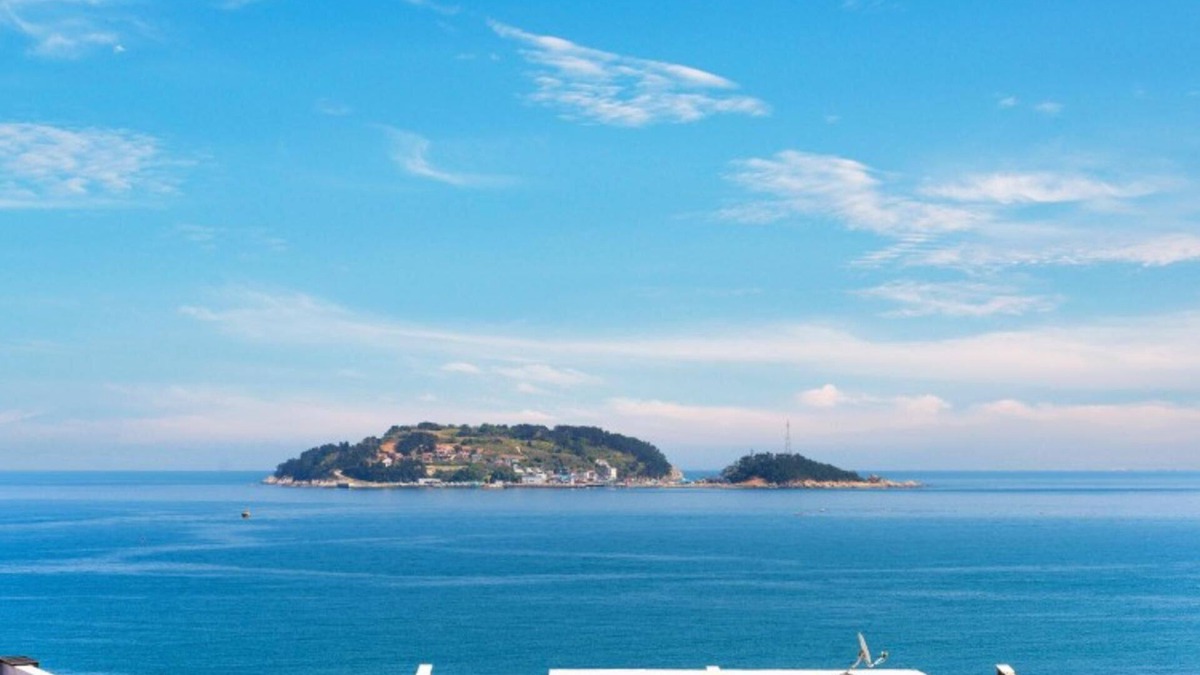 Geoje House | Geoje Island Viken Kids Pool Villa