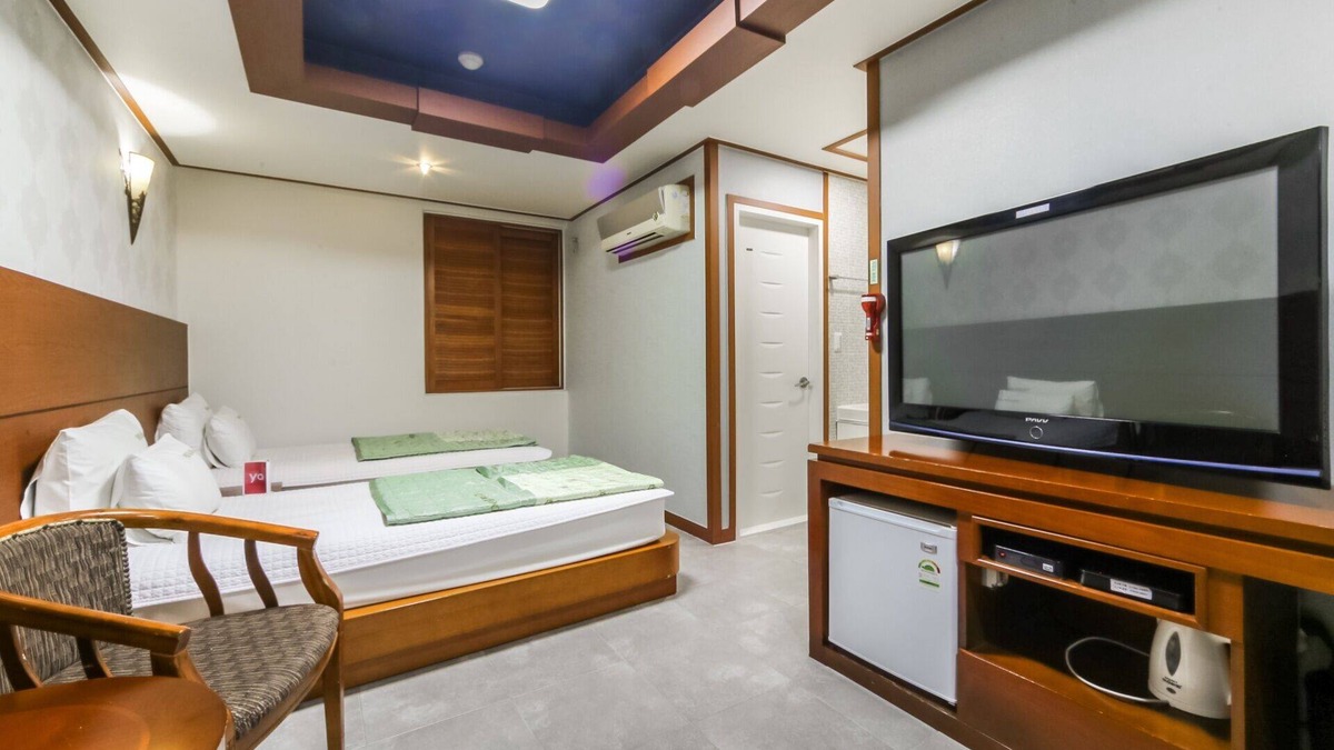 Somun Hotel | Geojedo Jangpyeong Prada