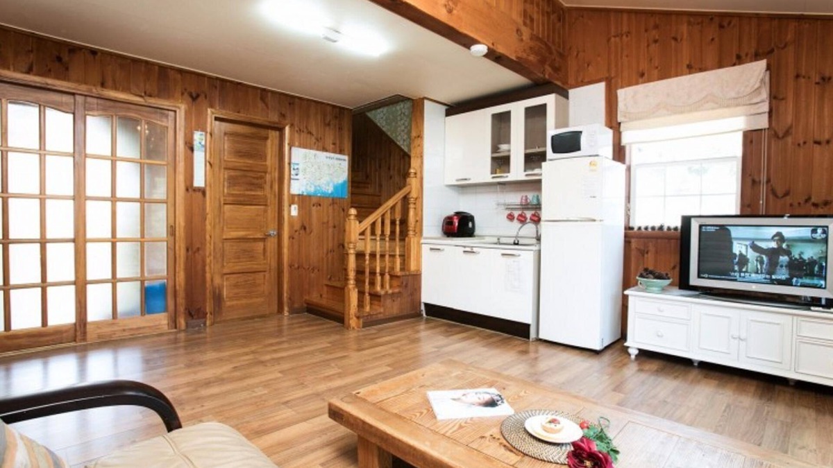 Oepo-ri House | Geojedo Nuri Pension