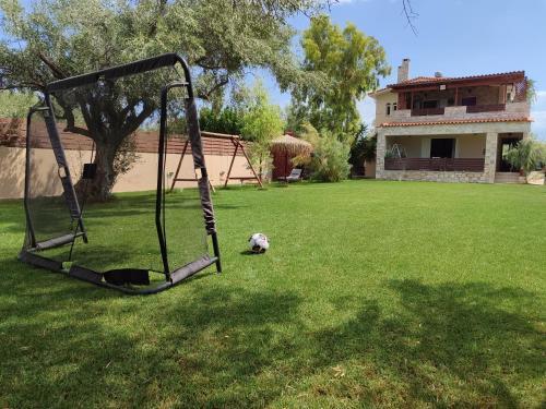 Chalcis Villa | George's family friendly maisonette with great exterior
