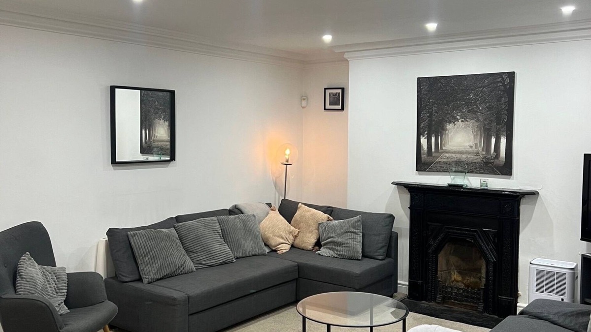 Ballsbridge Apartment | Georgian Apartment in Dublin