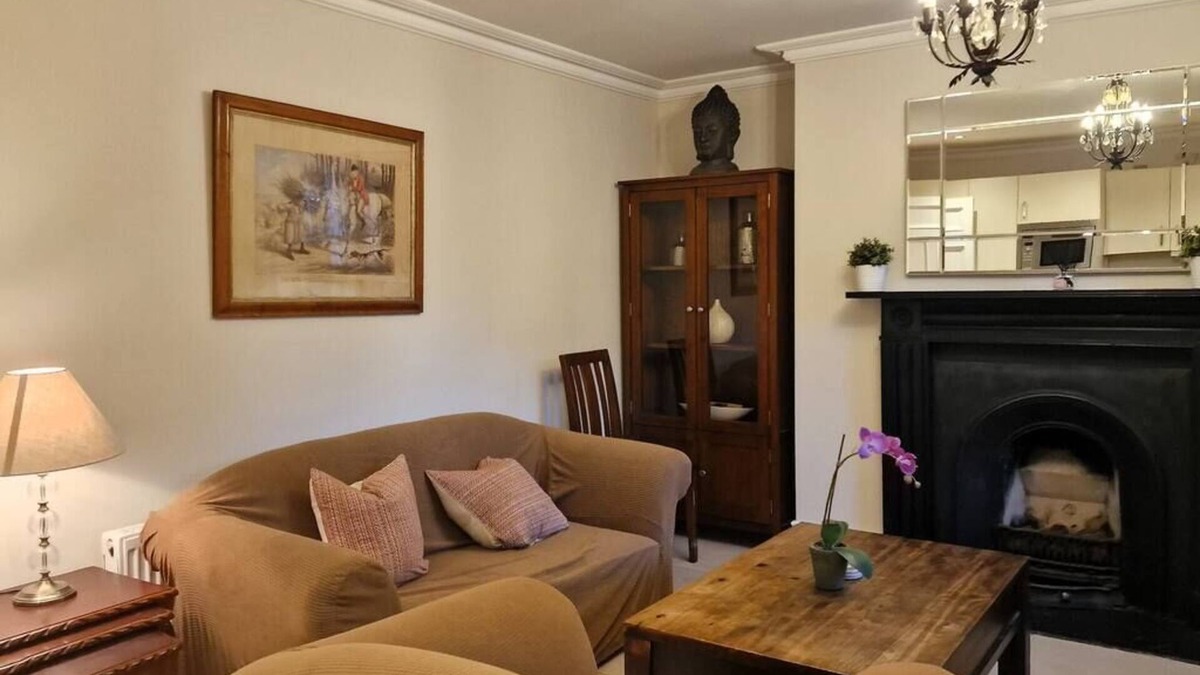 Grand Canal Dock Apartment | Georgian Elegance - Dublin2. Near Grand Canal Dock