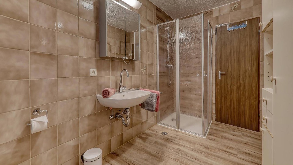 St. Oswald Apartment | Geräumige Ferienwohnung (75 qm) mit Balkon umgeben von einer traumhaften Naturlandschaft
