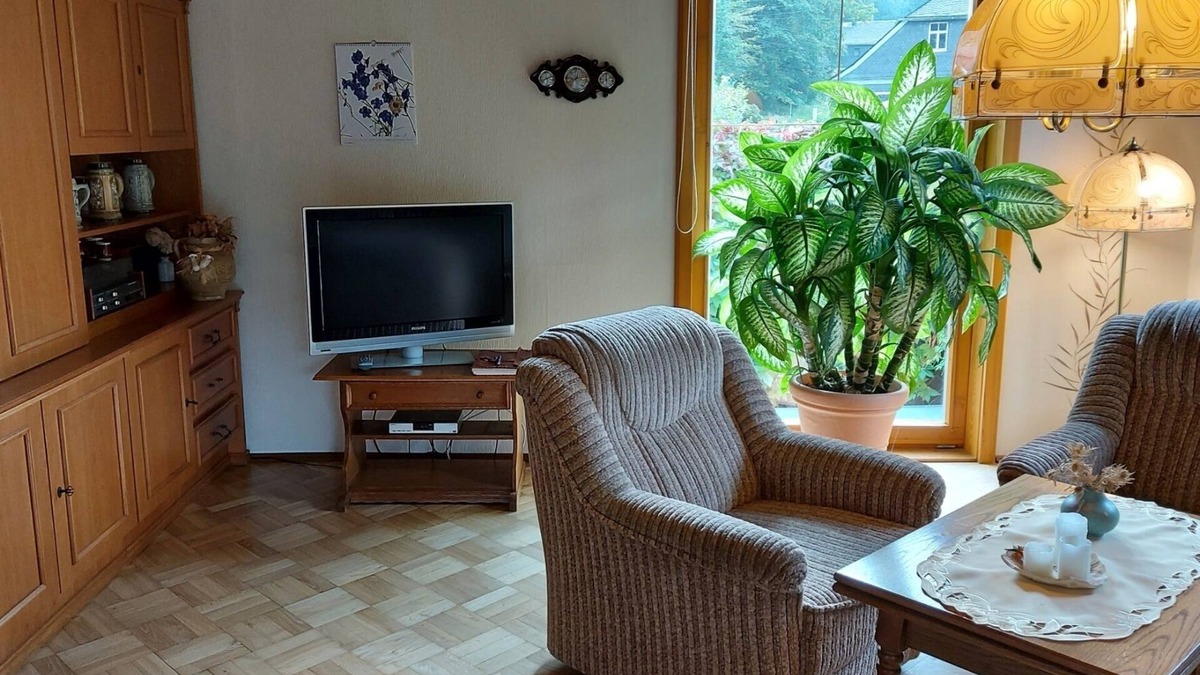 Klettigshammer Apartment | Geräumige Ferienwohnung (80qm) mit großem Bad